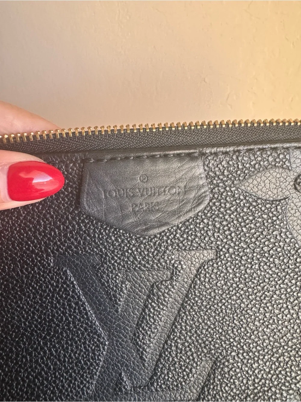 Louis Vuitton Multi Pochette Accessoires Small Pouch Black Monogram Empreinte